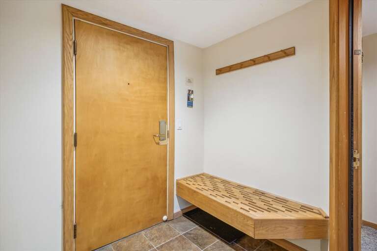 Great space to store you boots and coats Great space to store you boots and coats