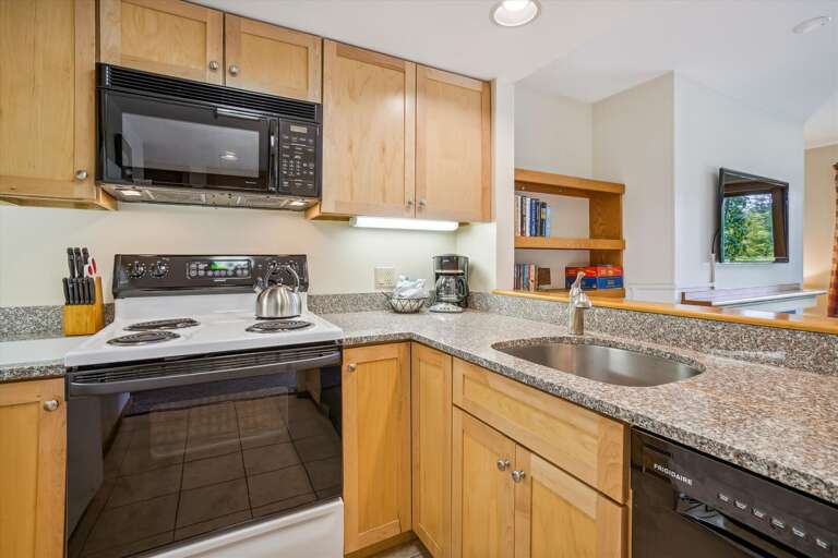Updated Modern Kitchen, plenty of counter space.  Easy access while you cook your meals and entertain guests or family. Updated Modern Kitchen, plenty of counter space.  Easy access while you cook your meals and entertain guests or family.