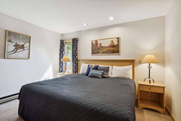 Comfortable king sized bed. Comfortable king sized bed.