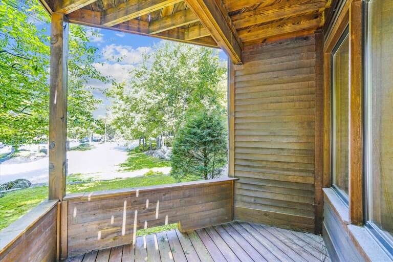 Nature abounds this deck. Nature abounds this deck.