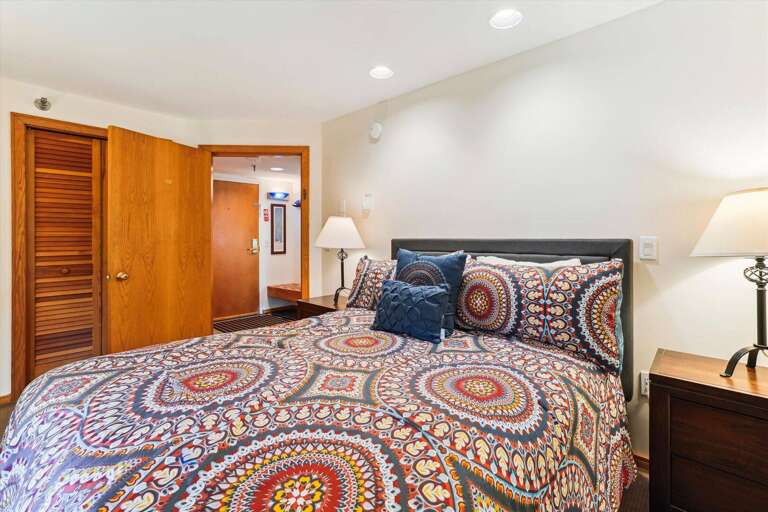 Queen Bedroom Retreat