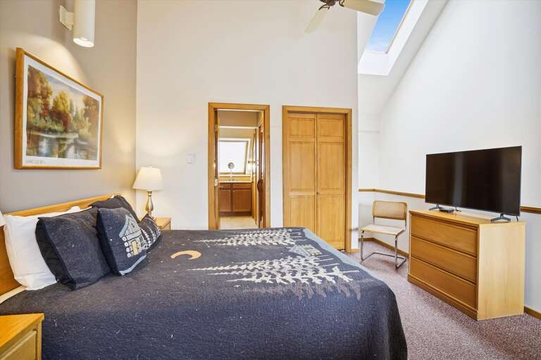 42" tv to watch. 42" tv to watch.