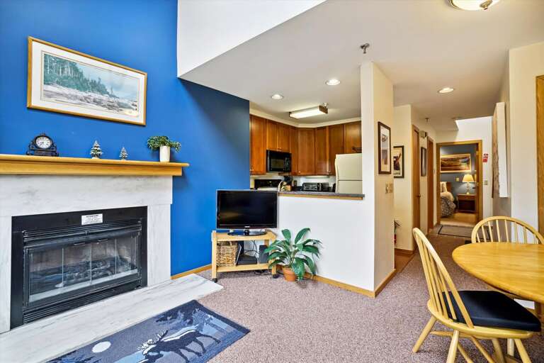 Sit down and enjoy a great meal. Sit down and enjoy a great meal.