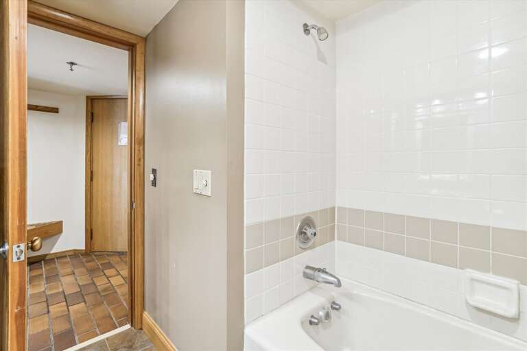 Tub/shower combo
