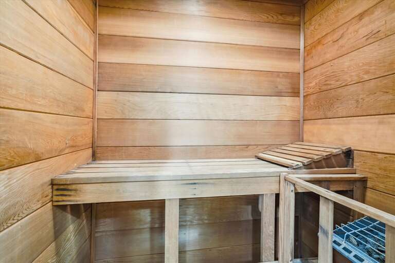 Enjoy and relax in the sauna. Enjoy and relax in the sauna.