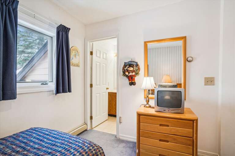 Bright Guest Bedroom