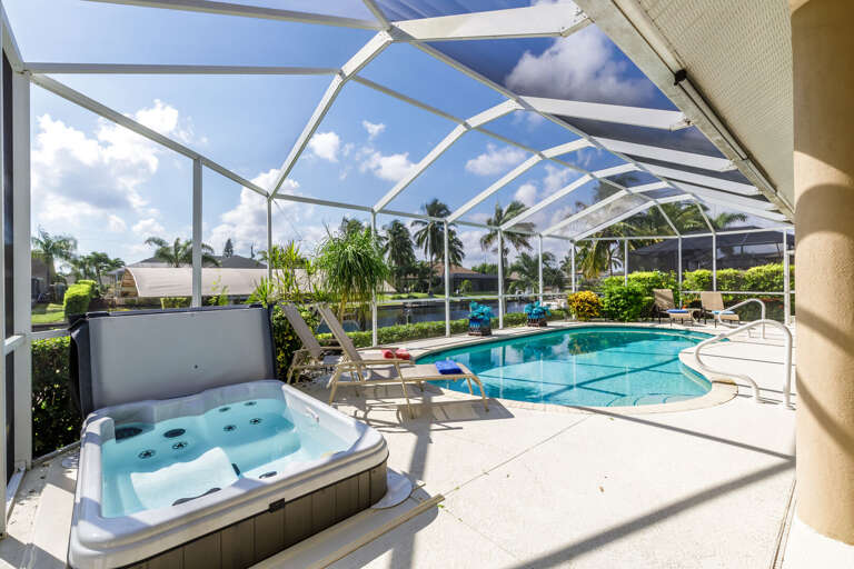 Villa Dreamweaver 3 Bedroom Vacation in Cape Coral FL