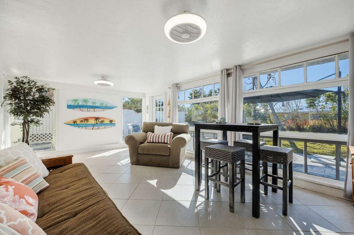 Dolphin Shores, Cape Coral