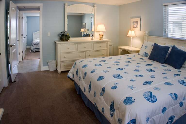 Master Bedroom Master Bedroom