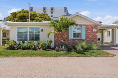 Beachside Villa 2 bedroom A- 6