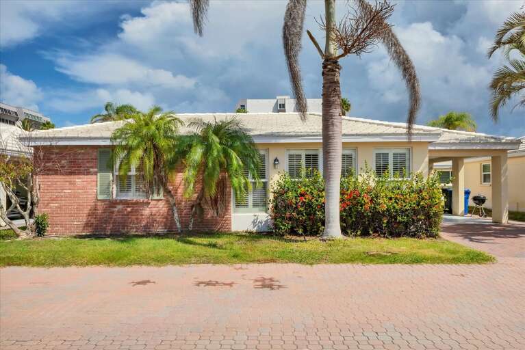 Beachside Villa 2 bedroom C- 5 Beachside Villa 2 bedroom C- 5
