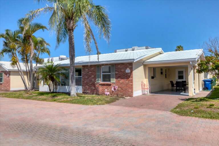 Beachside Villa 2 bedroom C- 9 Beachside Villa 2 bedroom C- 9