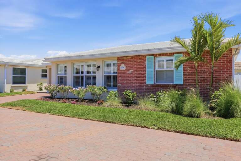 Beachside Villa 2 bedroom D- 9