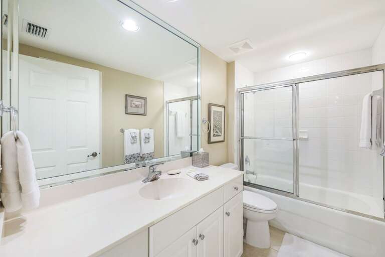 Guest Bathroom Guest Bathroom