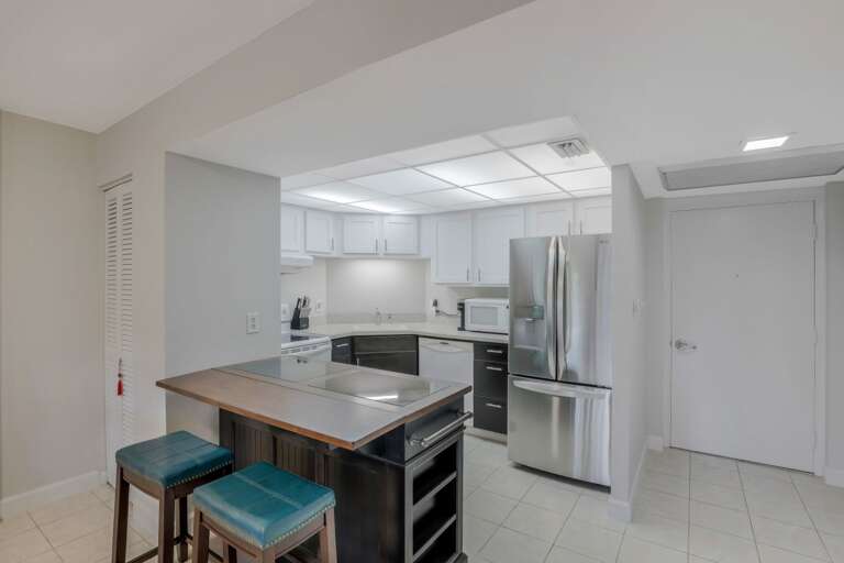 Kitchen Bar and Entrance