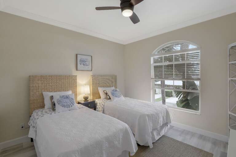 Guest Bedroom Guest Bedroom