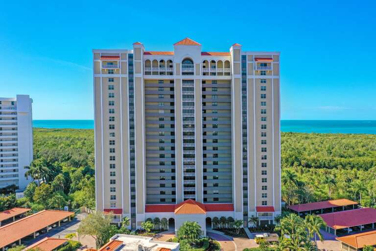 Pelican Bay St. Marissa