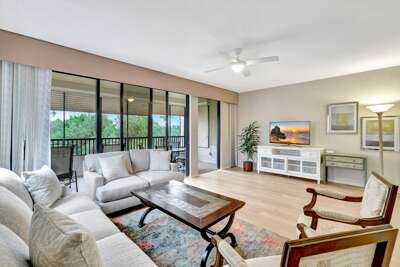 Pelican Bay Valencia A305