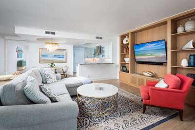 Venetian Villas in Park Shore