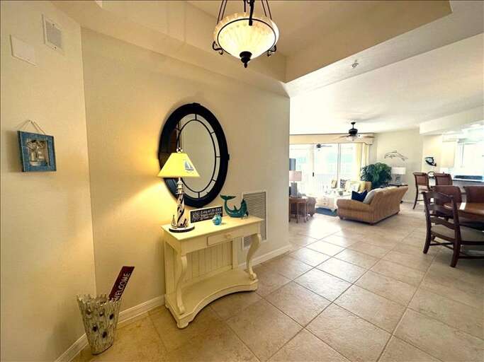 Regatta I 3 Bedrooms Condo for 6 Guests in Naples, FL