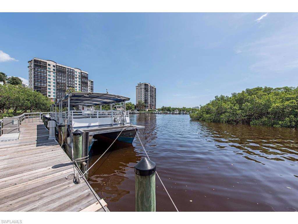 Princeton Place 305 Condo Rental in Naples, FL 2 Bedrooms Sleeps 5