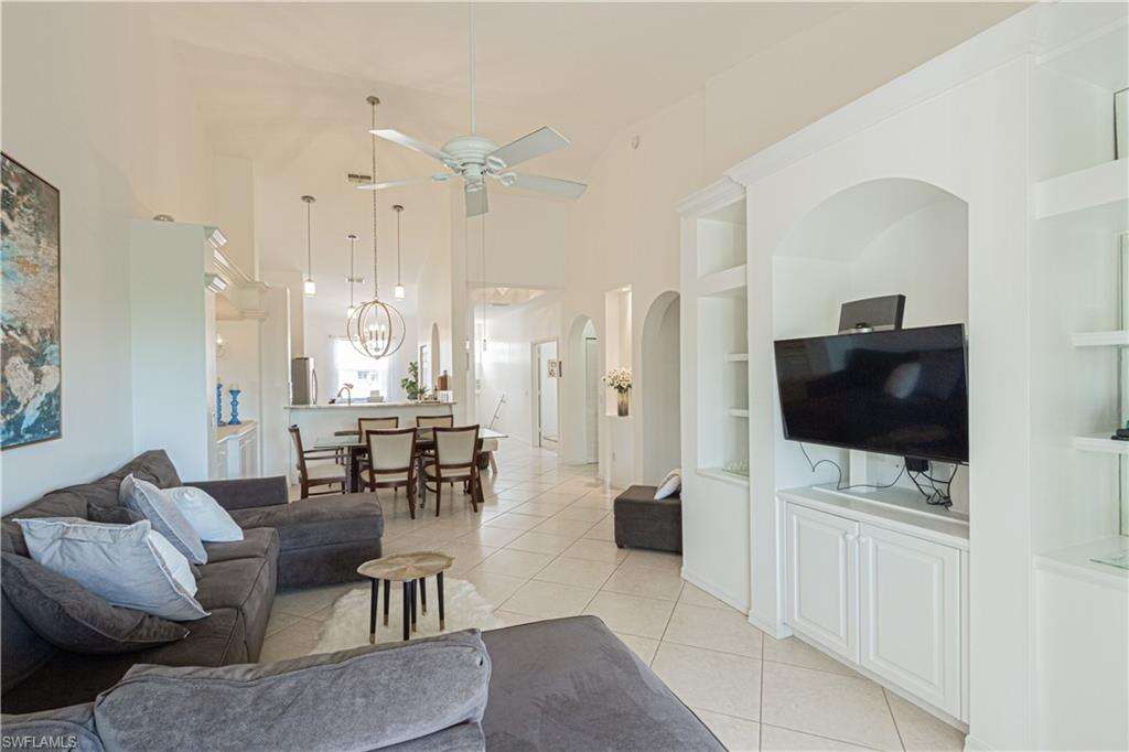 WilshirePines1 Luxurious 2 Bedroom Condo for Rental in Naples, FL