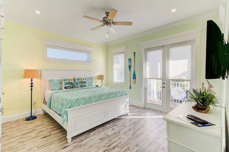 Primary Bedroom 2nd Floor - King Bed