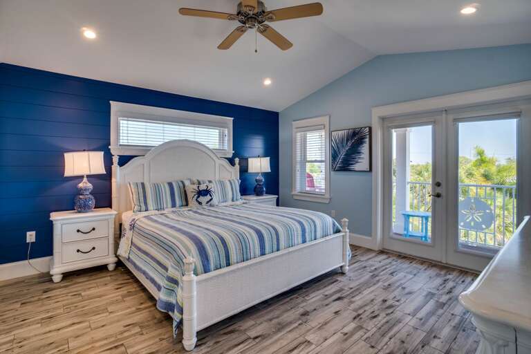 Primary Bedroom 3rd Floor - King Bed