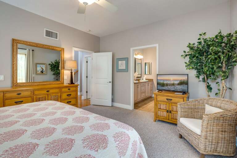 Primary Bedroom - King Bed Primary Bedroom - King Bed