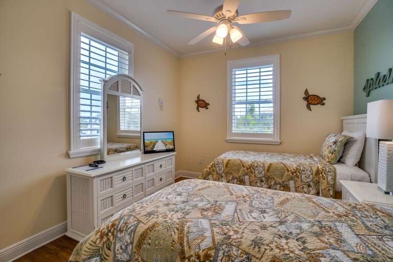 Bedroom 4 - 2 Twin Beds Bedroom 4 - 2 Twin Beds