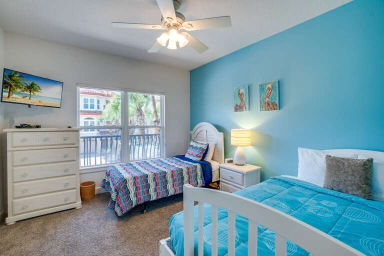 Bedroom 2 - 2 Twin Beds