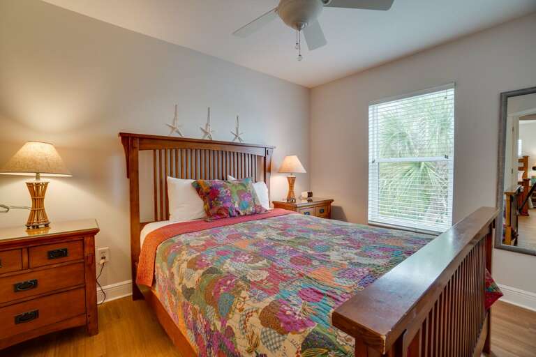 Bedroom 3 - Queen Bed Bedroom 3 - Queen Bed