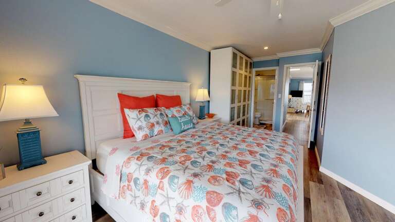 Primary Bedroom - King Bed