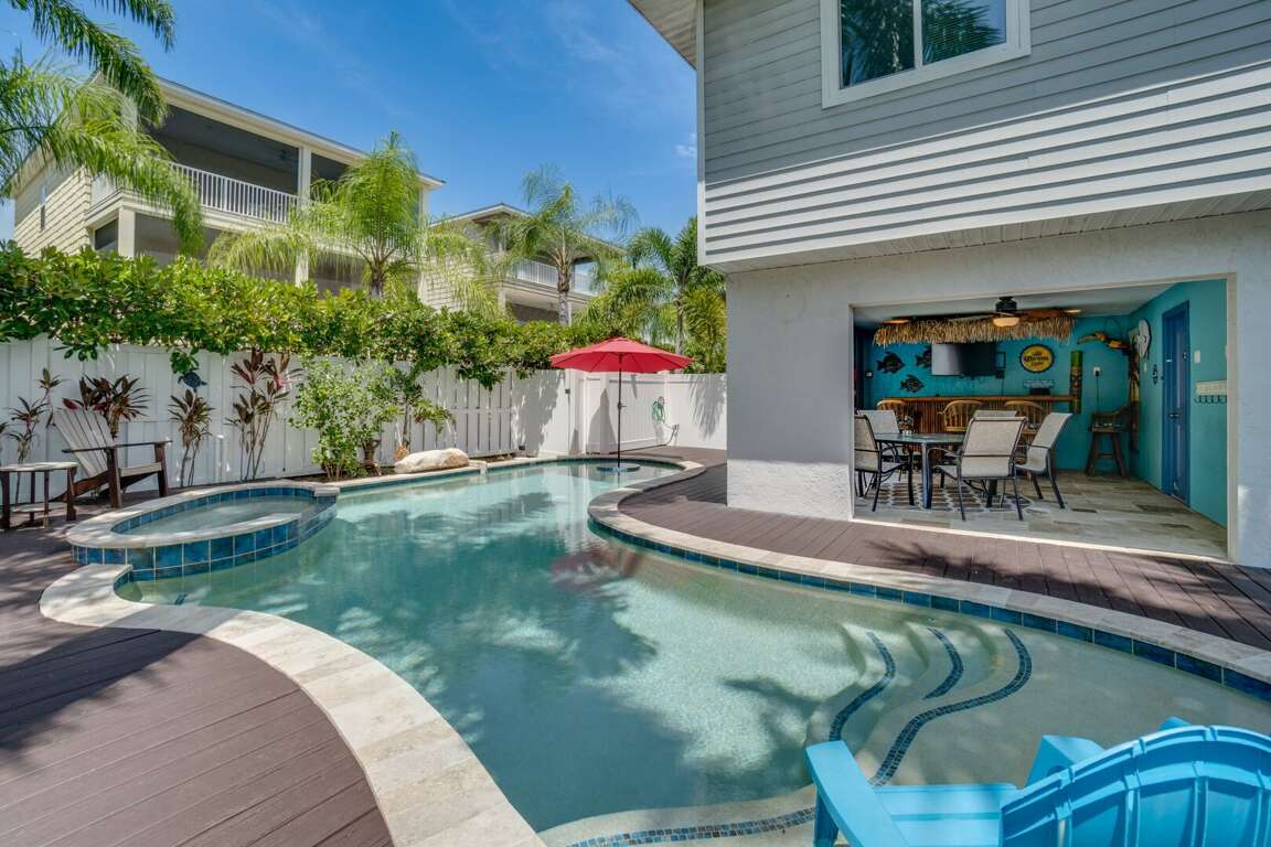 Private Pool Area