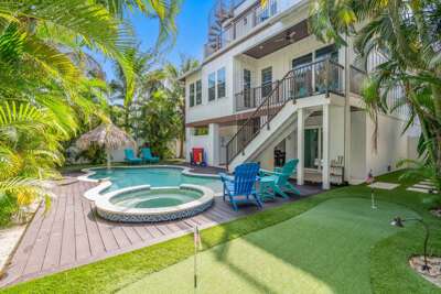 Private Heated Pool & Spa