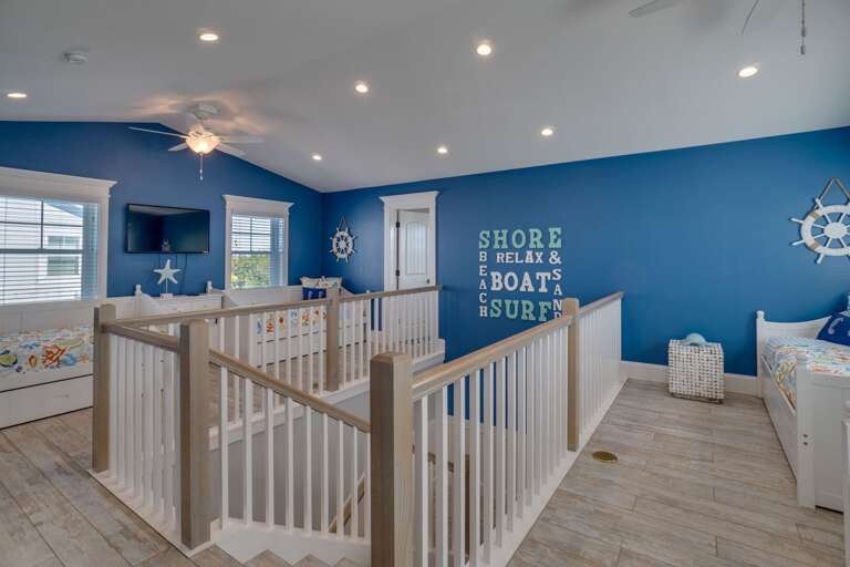 Upstairs Kids Area - 4 Twin Beds