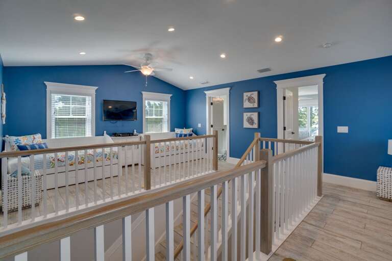 Upstairs Kids Area - 4 Twin Beds
