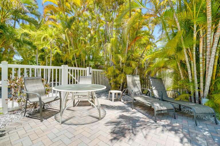 Shared Outdoor Area Shared Outdoor Area
