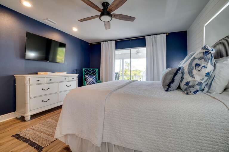 Primary Bedroom - King Bed