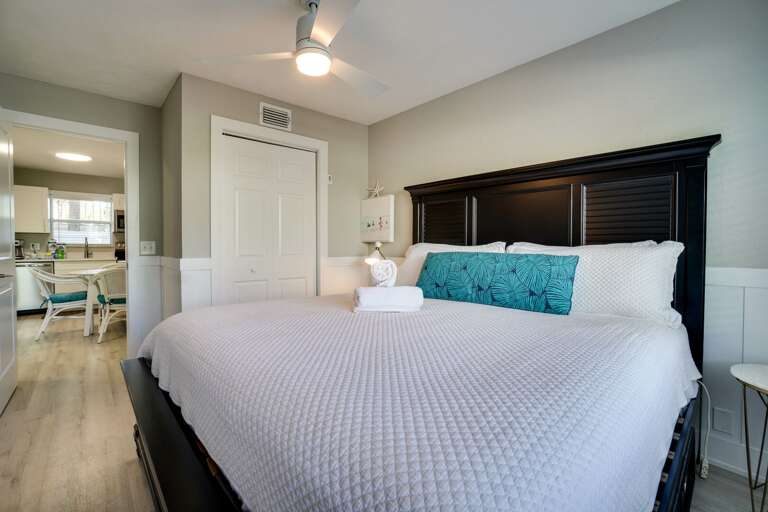 Bedroom 2 - King Bed