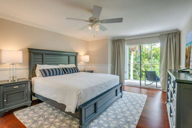 Bedroom 4 - King Bed