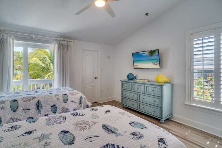 Bedroom 2 - 2 Twin Beds