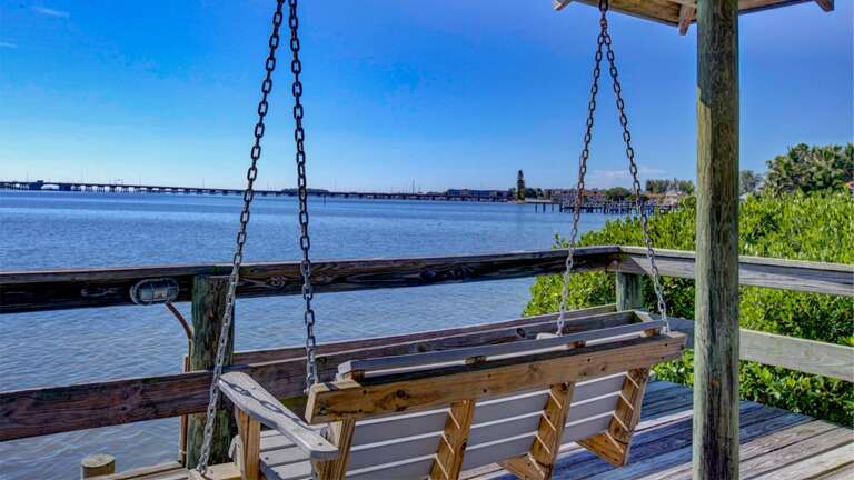 Bayfront Swing