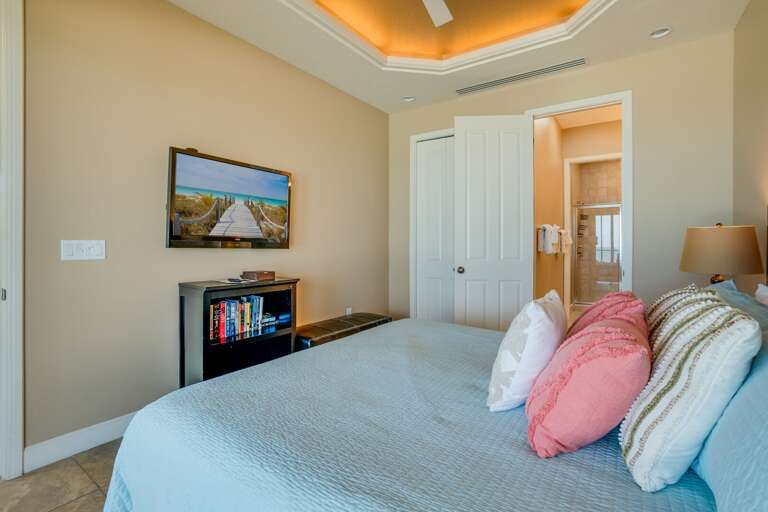 Primary Bedroom - King Bed