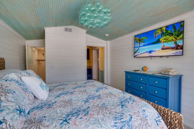 Primary Bedroom 1 - King Bed Primary Bedroom 1 - King Bed