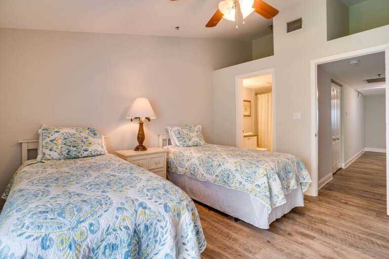 Bedroom 2 - 2 Twin Beds