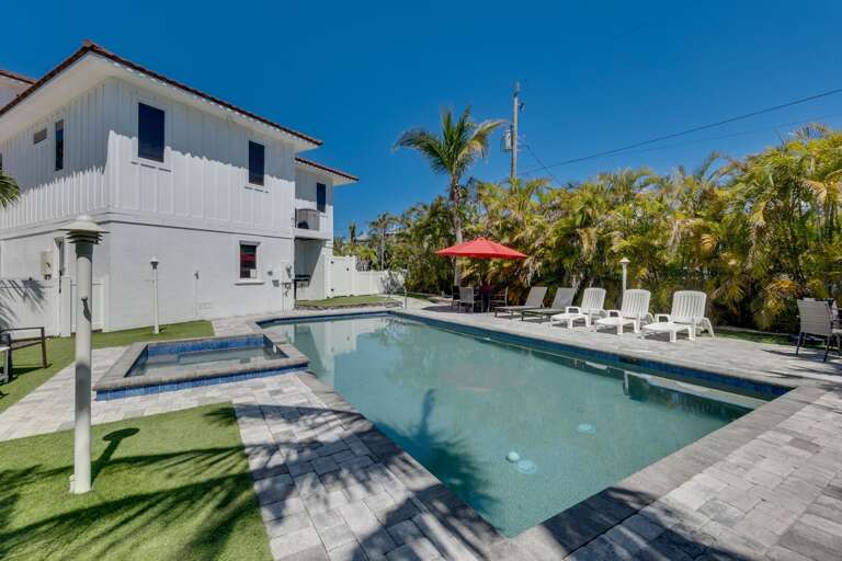 Private Heated Pool & Spa