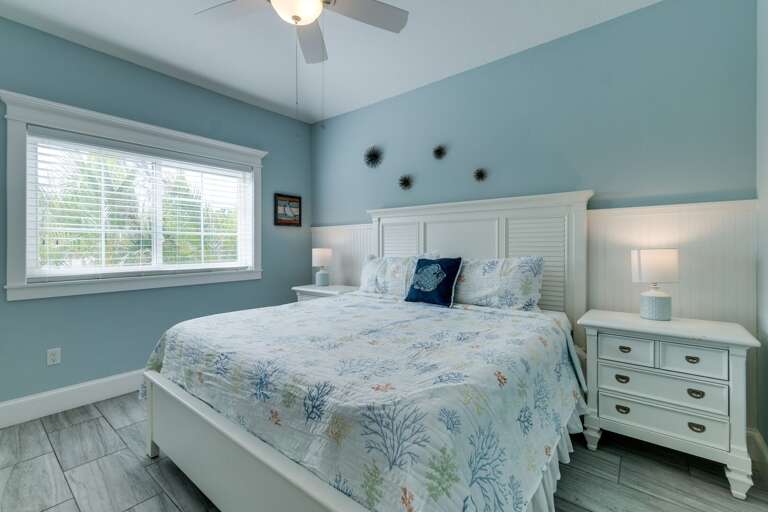 Bedroom 5 - King Bed