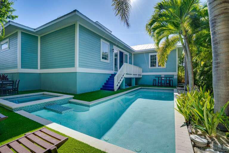 Private Heated Pool & Spa