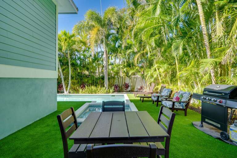 Private Heated Pool & Spa